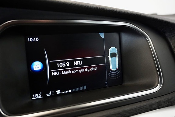 Volvo V40 14 of 18