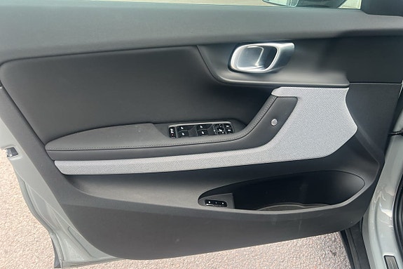 Polestar 2 15 of 25