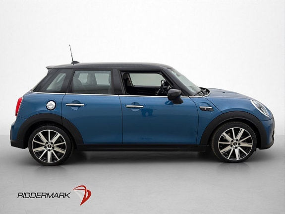 MINI Cooper S 4 of 5