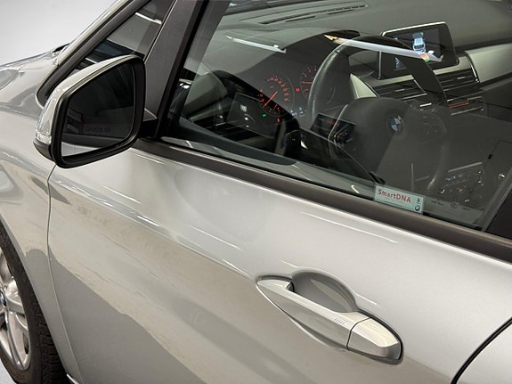 BMW 218i 4 of 25