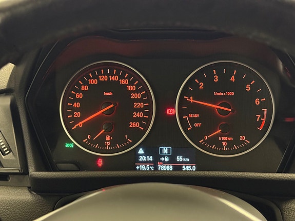 BMW 218i 18 of 25