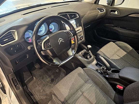 Citroen C4 11 of 24