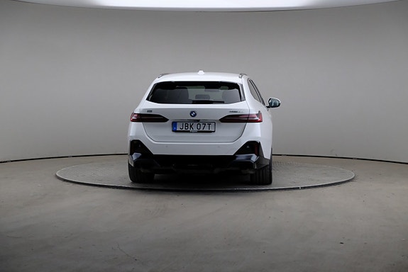 BMW i5 5 of 26