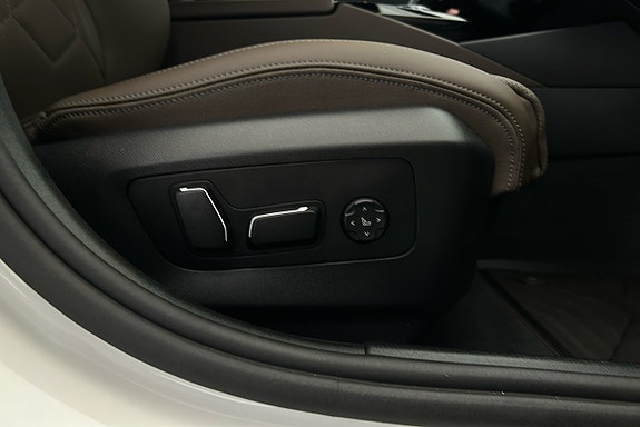 BMW i5 19 of 26