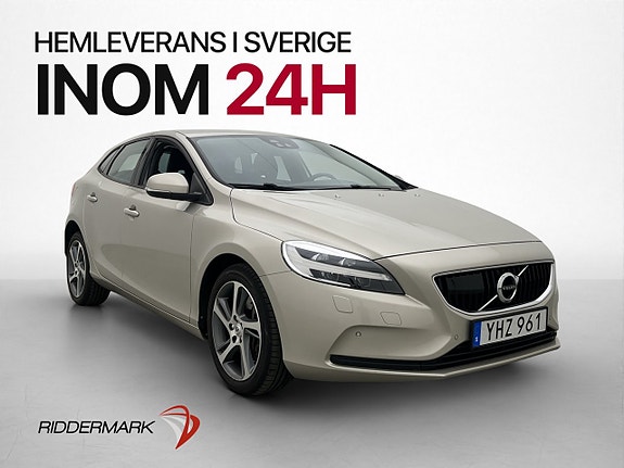 Volvo V40 3 of 5