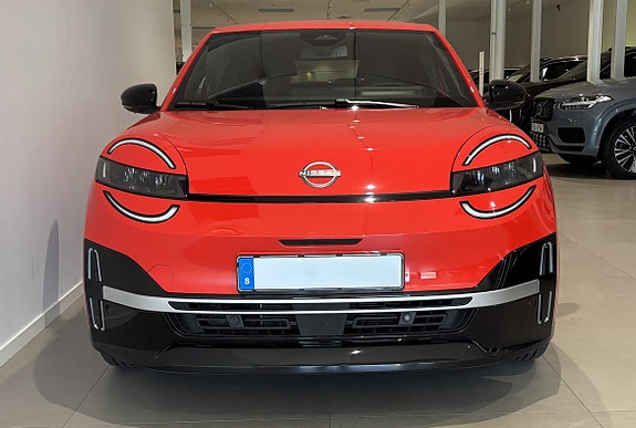 Nissan Micra 2 of 5
