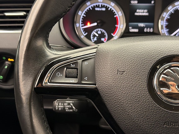 Skoda Octavia 14 of 30