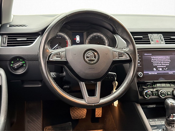 Skoda Octavia 12 of 30