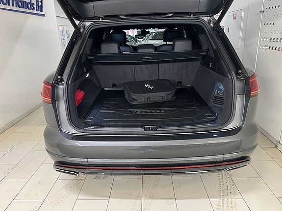 Volkswagen Touareg 7 of 7