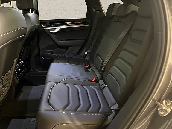 Volkswagen Touareg 6 of 7