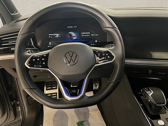 Volkswagen Touareg 5 of 7