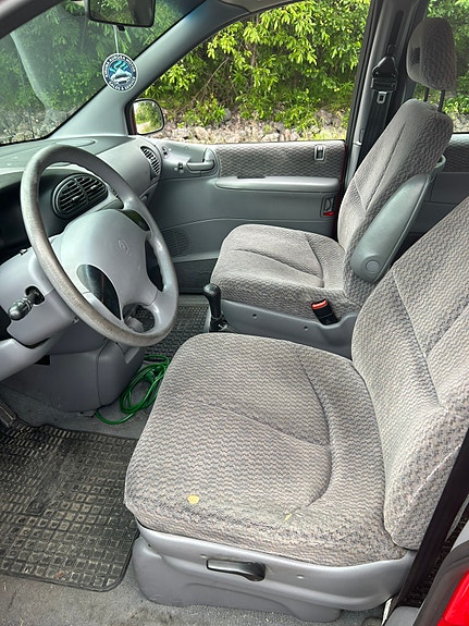 Chrysler Voyager 3 of 5