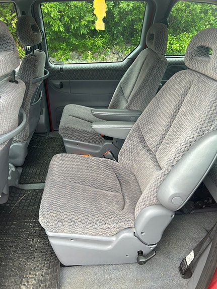 Chrysler Voyager 4 of 5