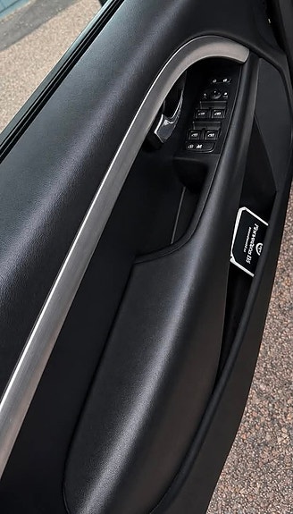 Volvo V70 6 of 14