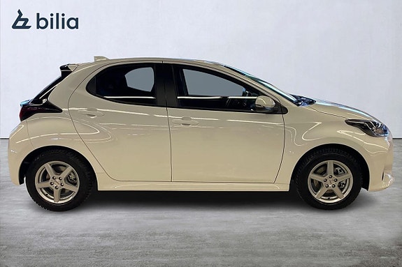 Toyota Yaris 17 of 20