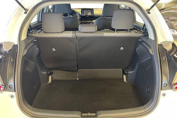 Toyota Yaris 12 of 20