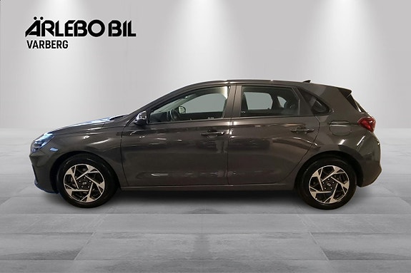 Hyundai i30 2 of 5