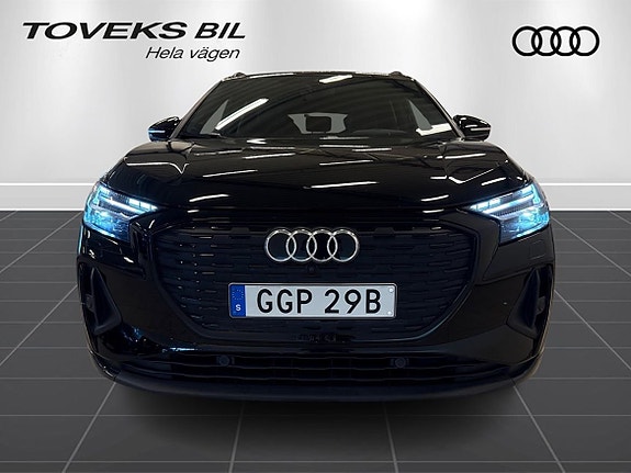 Audi Q4 e-tron 2 of 5