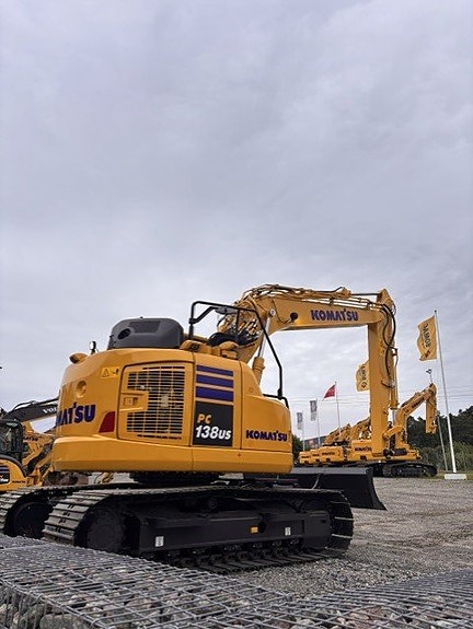 Komatsu PC 138 6 of 7