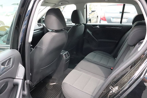Volkswagen Golf VI 10 of 11