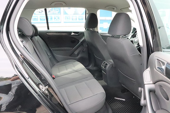 Volkswagen Golf VI 9 of 11