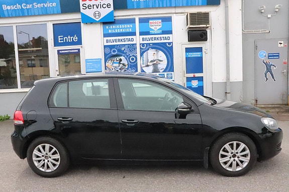 Volkswagen Golf VI 2 of 11