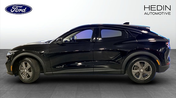 Ford Mustang Mach-E 6 of 9