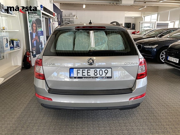 Skoda Octavia 6 of 16