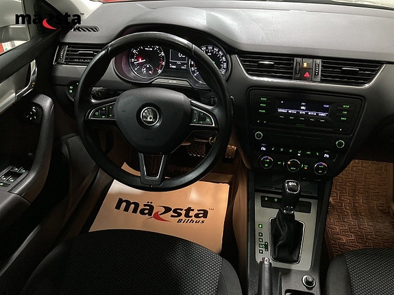 Skoda Octavia 14 of 16