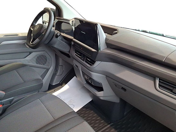 Volkswagen Transporter 9 of 12