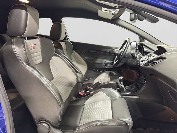 Ford Fiesta 9 of 20