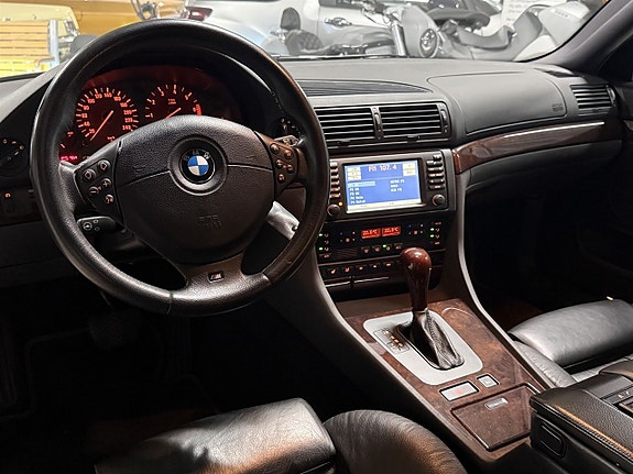 BMW 740i 6 of 16