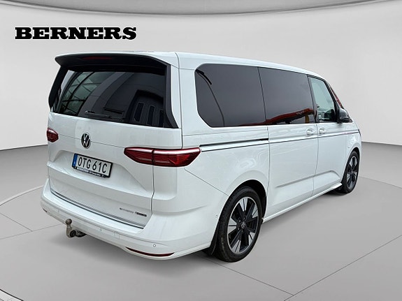 Volkswagen Multivan 5 of 5