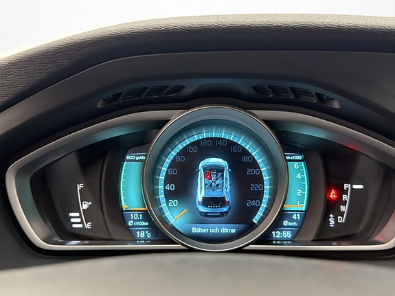 Volvo V40 Cross Country 17 of 30