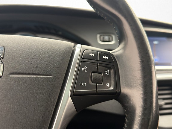 Volvo V40 Cross Country 18 of 30
