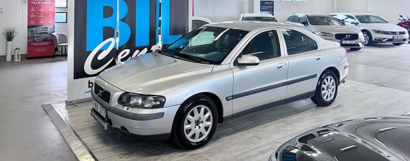 Volvo S60 2 of 4