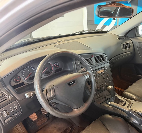 Volvo S60 4 of 4