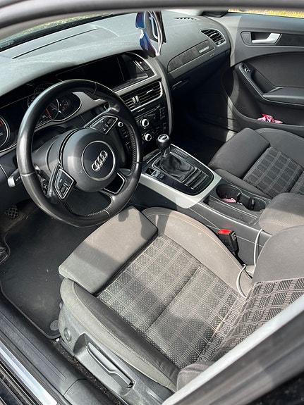 Audi A4 16 of 17