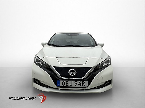 Nissan Leaf 3 of 5
