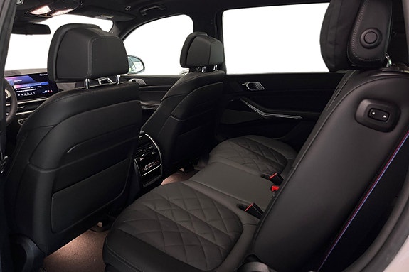 BMW X7 11 of 19