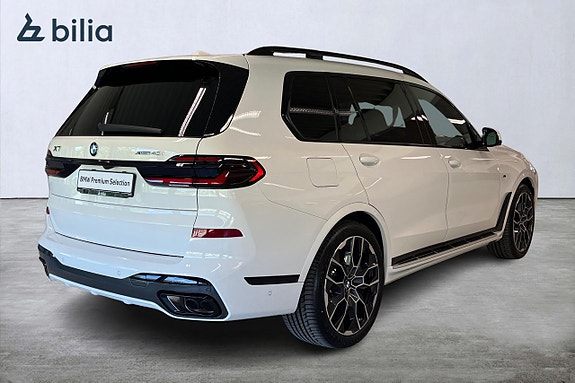 BMW X7 16 of 19