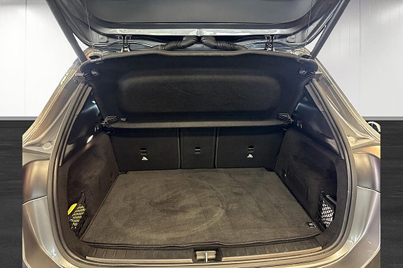 Mercedes-Benz GLA200 17 of 18