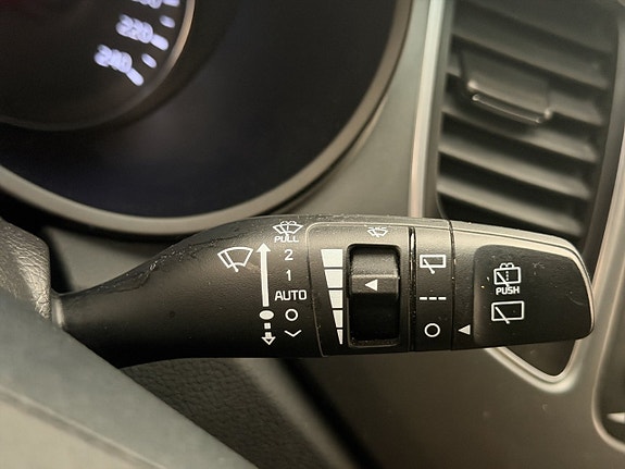 Kia Carens 19 of 30
