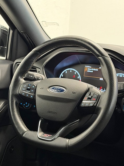 Ford Focus 13 of 14