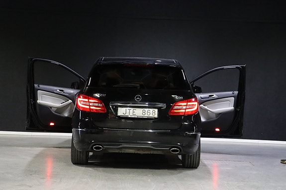 Mercedes-Benz B220 8 of 21
