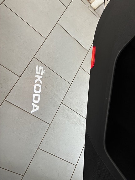Skoda Superb 18 of 20