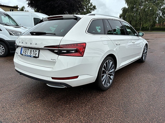 Skoda Superb 4 of 5