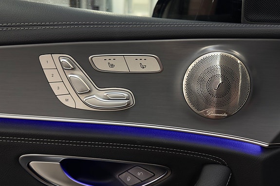 Mercedes-Benz E300 de 11 of 28