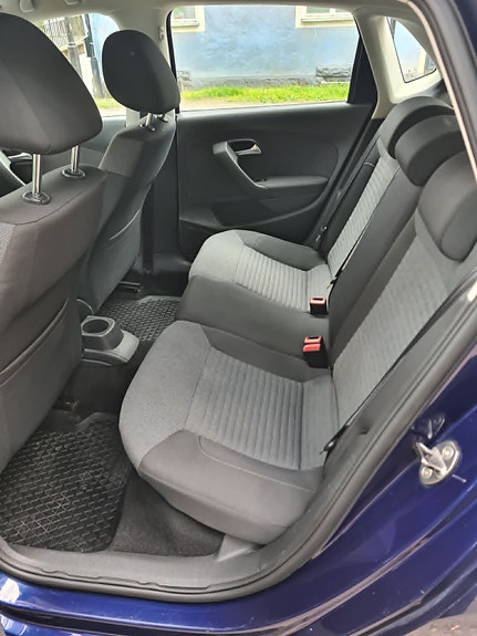 Volkswagen Polo 10 of 16