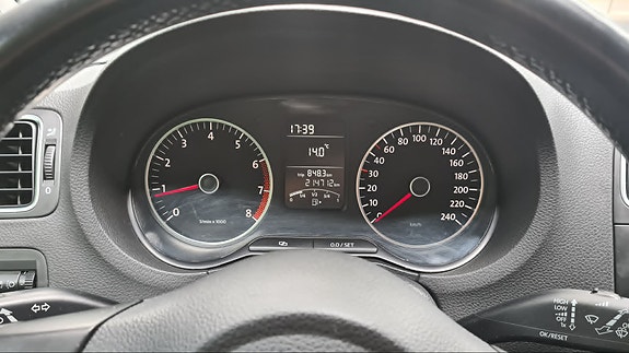 Volkswagen Polo 11 of 16